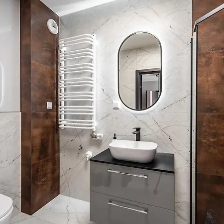 Nova Plaszow Apartment